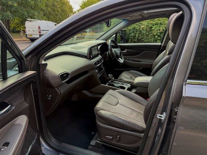 Hyundai Santa Fe Black #32