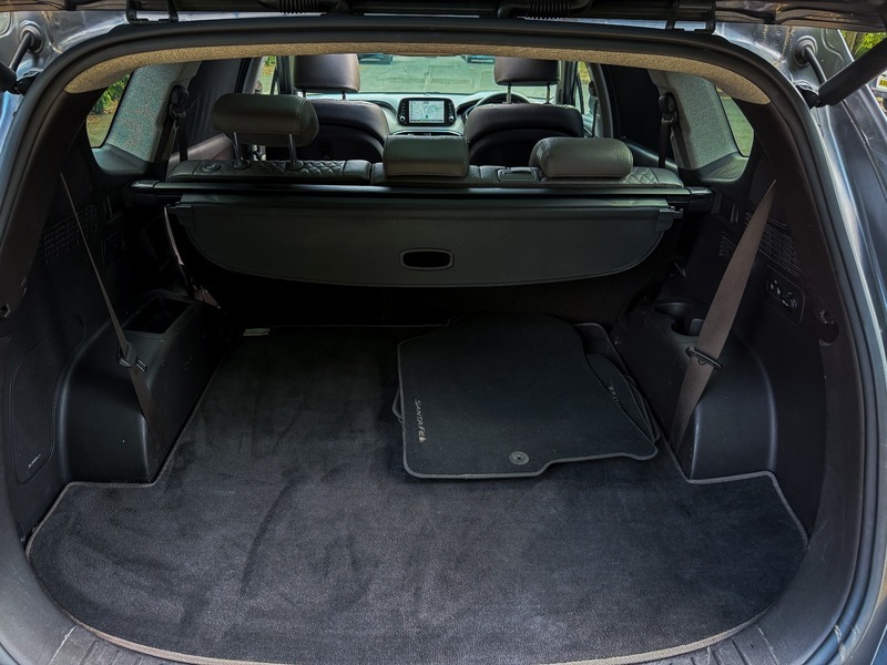 Hyundai Santa Fe Black #20