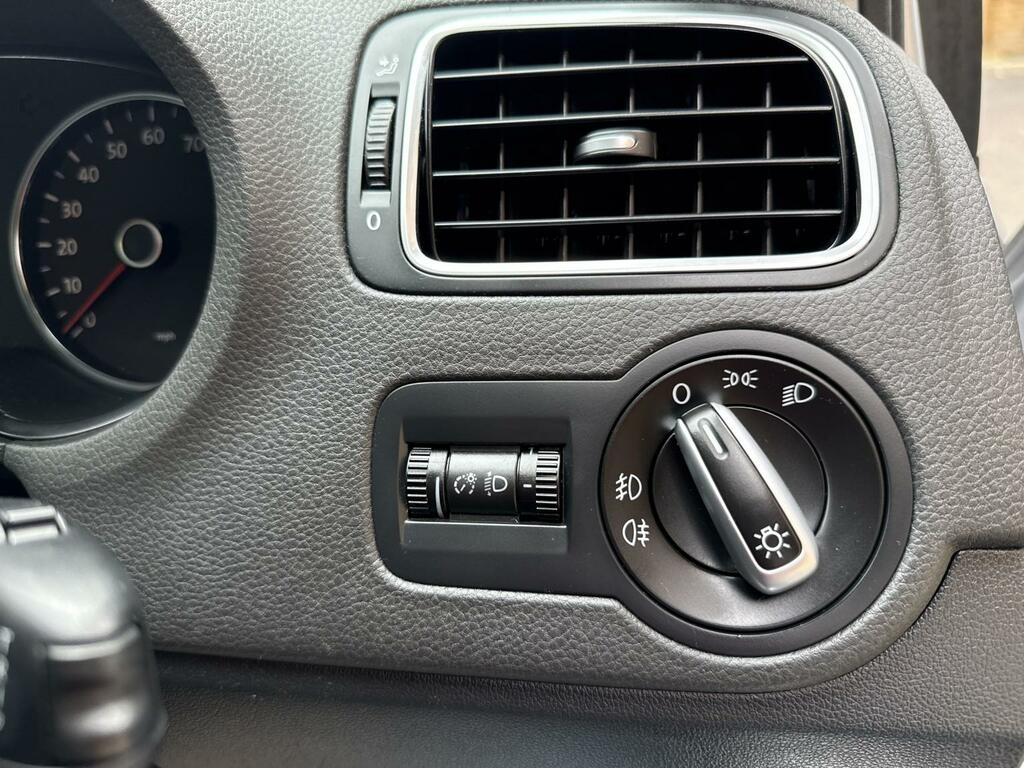 Volkswagen Polo Black #24