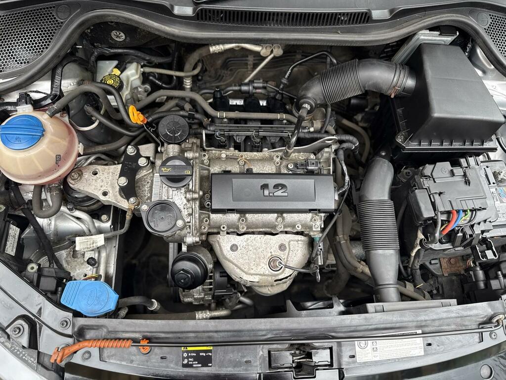 Volkswagen Polo Black #30