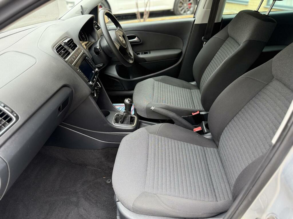 Volkswagen Polo Black #18