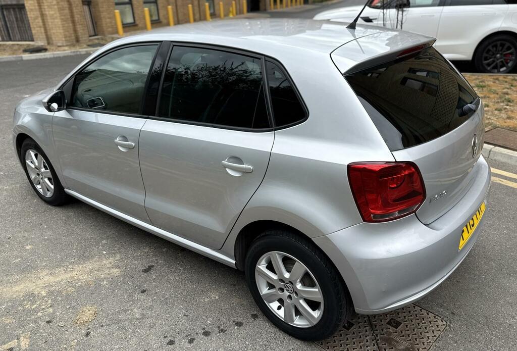 Volkswagen Polo Black #12