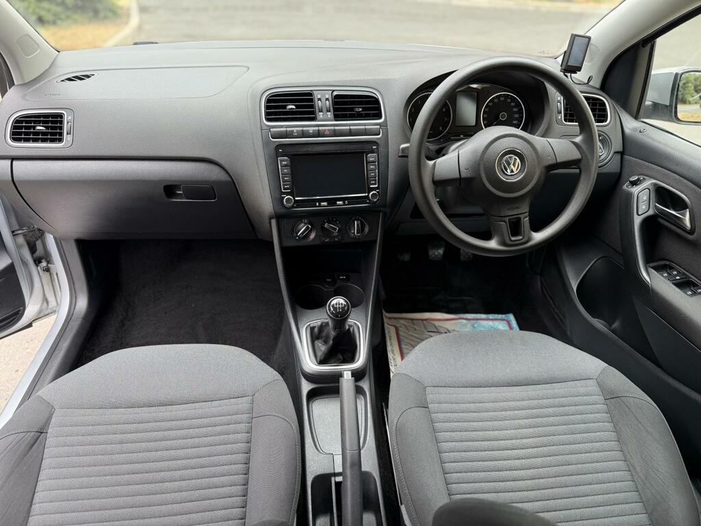 Volkswagen Polo Black #19