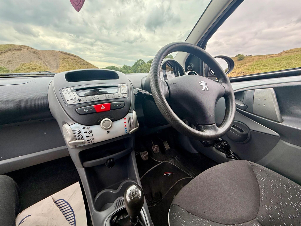 Peugeot 107 Hatchback Orange #28