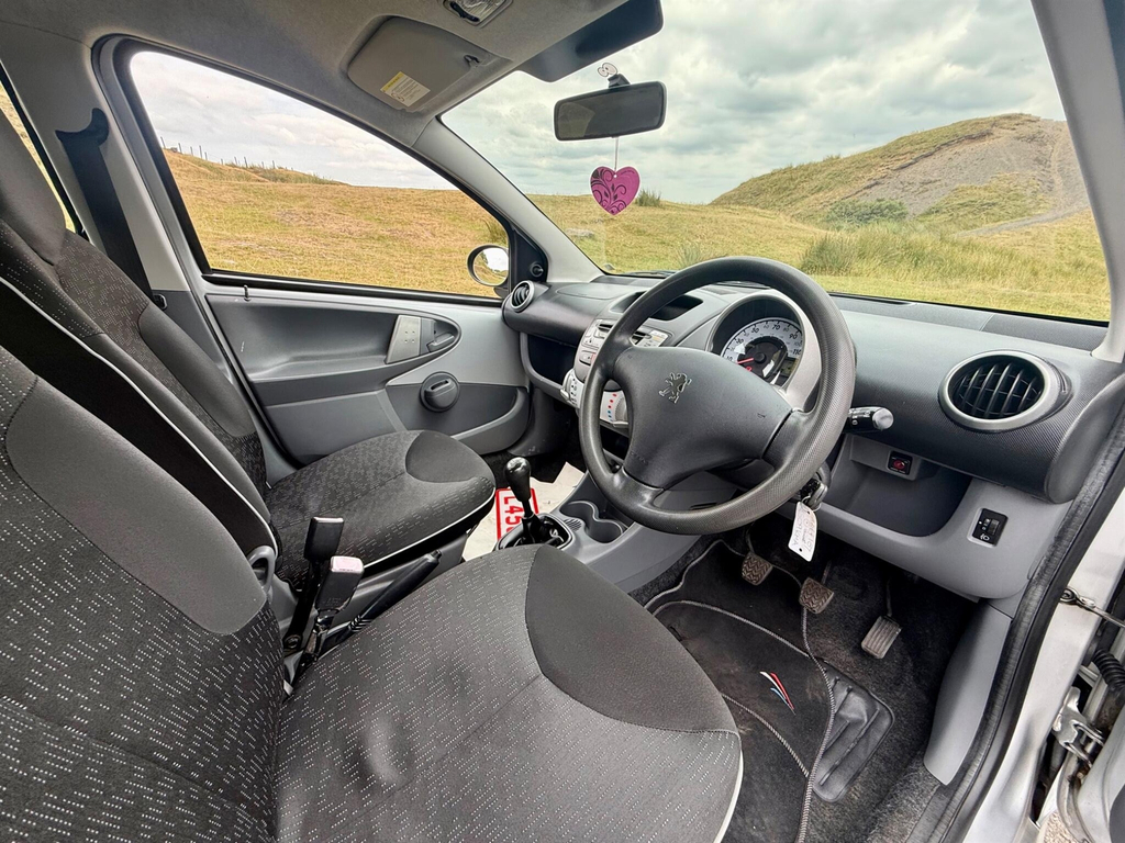 Peugeot 107 Hatchback Orange #23
