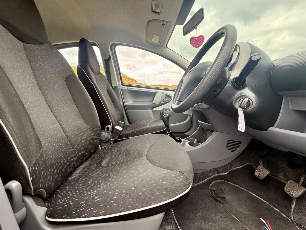 Peugeot 107 Hatchback Orange #8