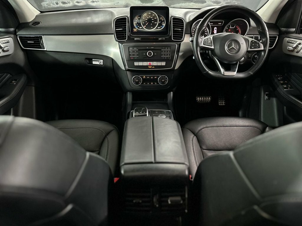 Mercedes-Benz GLE Class 3L Amg VE67WZA Grey #3