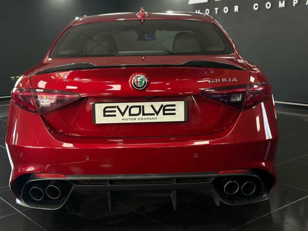 Alfa Romeo Giulia 2.9L Quadrifoglio Red #5