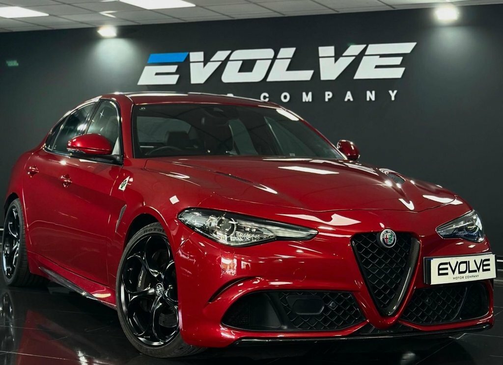 Alfa Romeo Giulia 2.9L Quadrifoglio Red