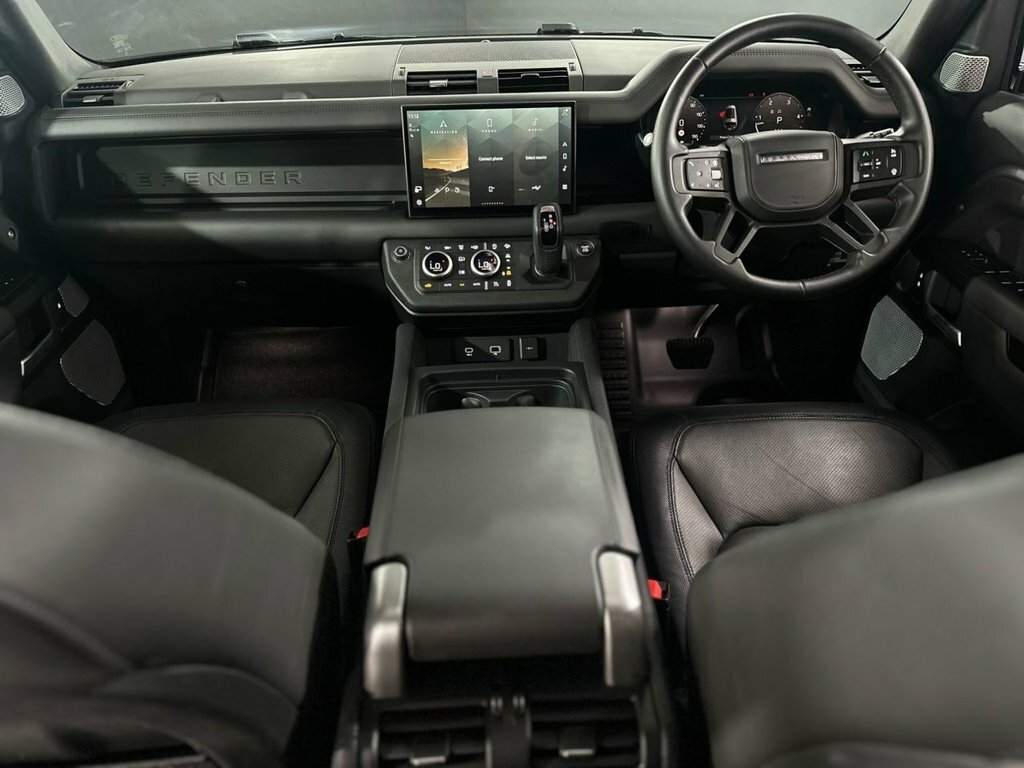 Land Rover Defender 130 3L Outbound Grey #3