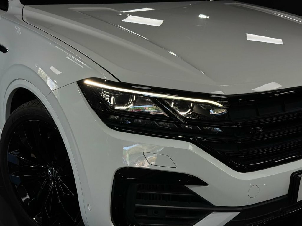 Volkswagen Touareg Black Edition Blue #15