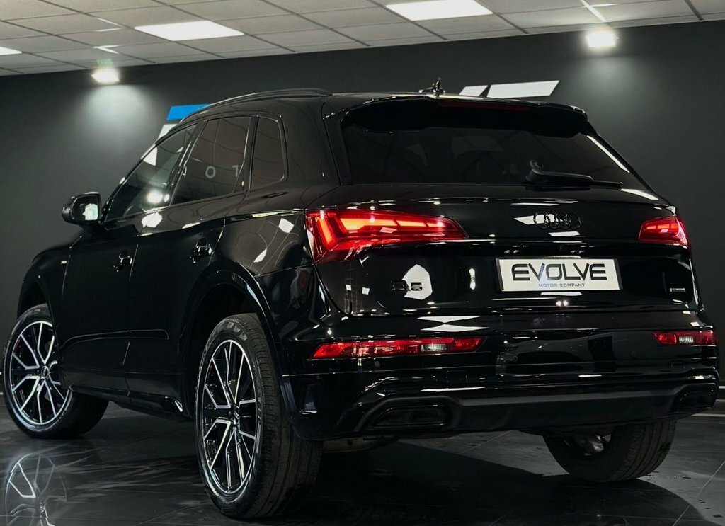 Audi Q5 2L Black Edition WP73PGX Black #2
