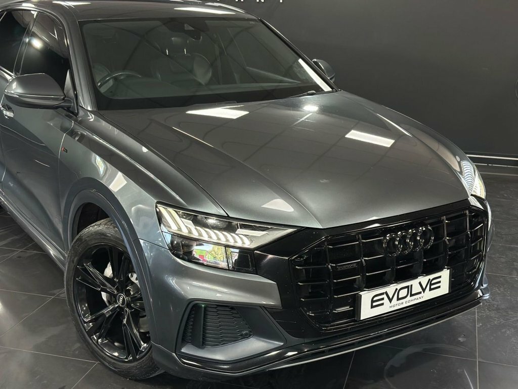 Audi Q8  Black #12