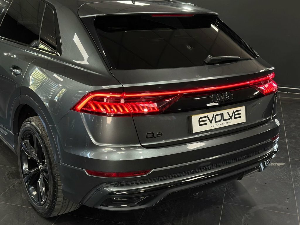 Audi Q8  Black #13