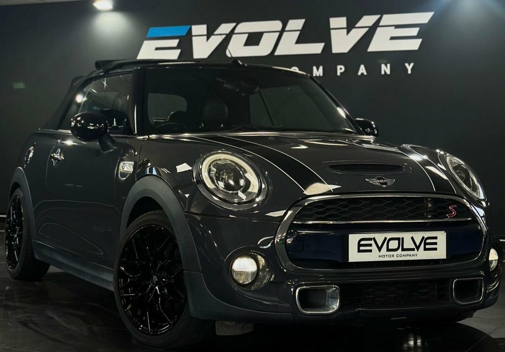 Mini Convertible 2L Cooper S Grey