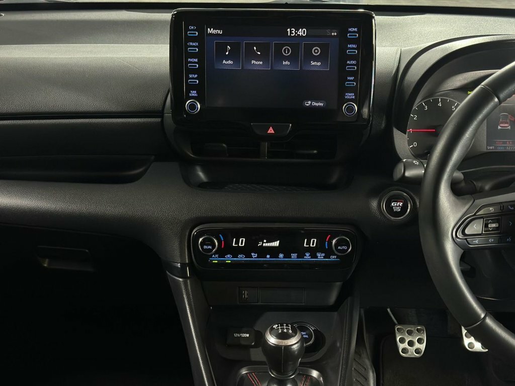 Toyota Yaris 1.5 Hybrid Gr-sport Cvt Grey #14