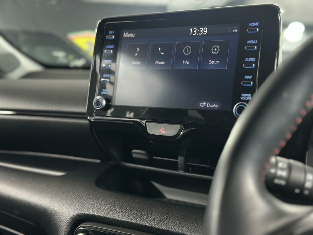 Toyota Yaris 1.5 Hybrid Gr-sport Cvt Grey #17