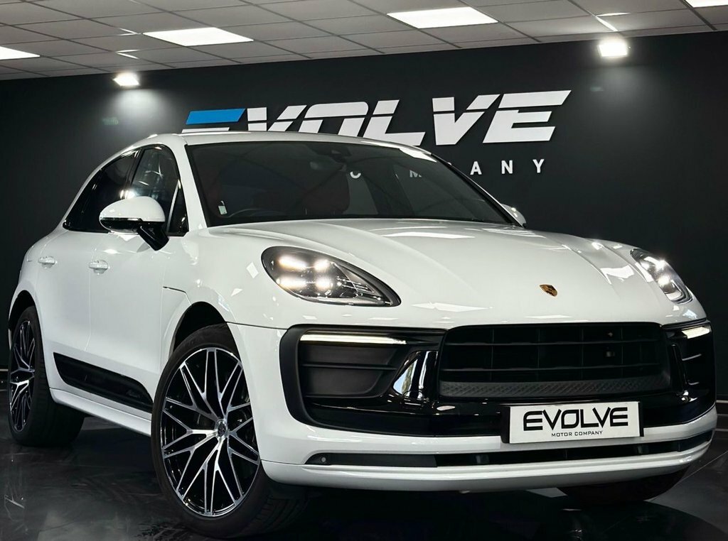 Porsche Macan 2L T White