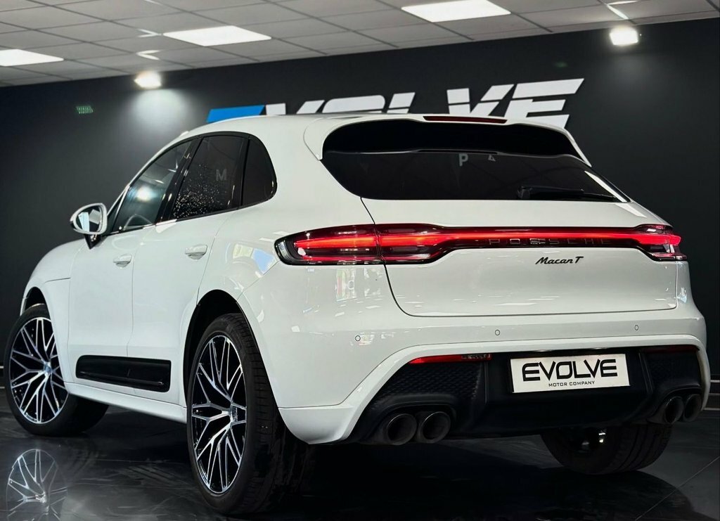 Porsche Macan 2L T White #2