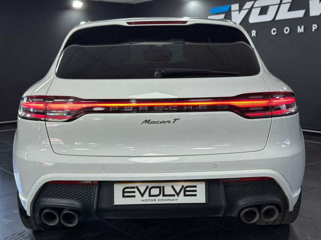 Porsche Macan 2L T White #5