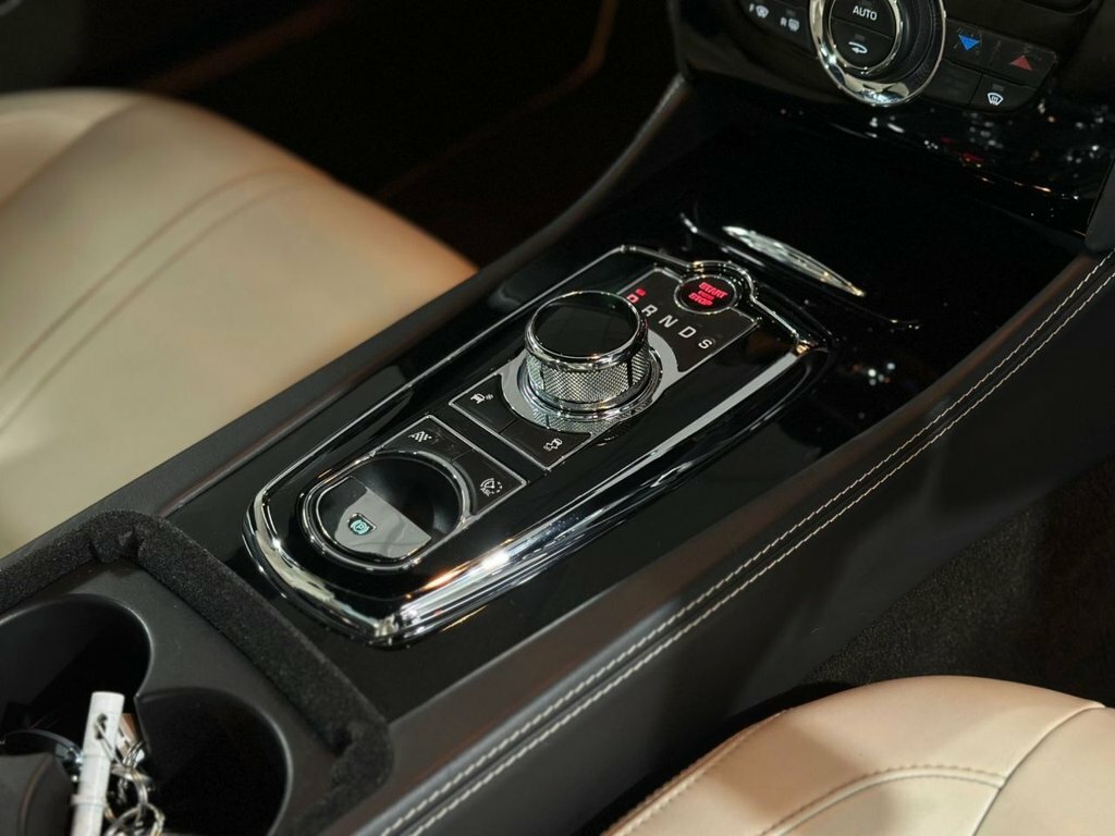 Jaguar XKR R Black #23