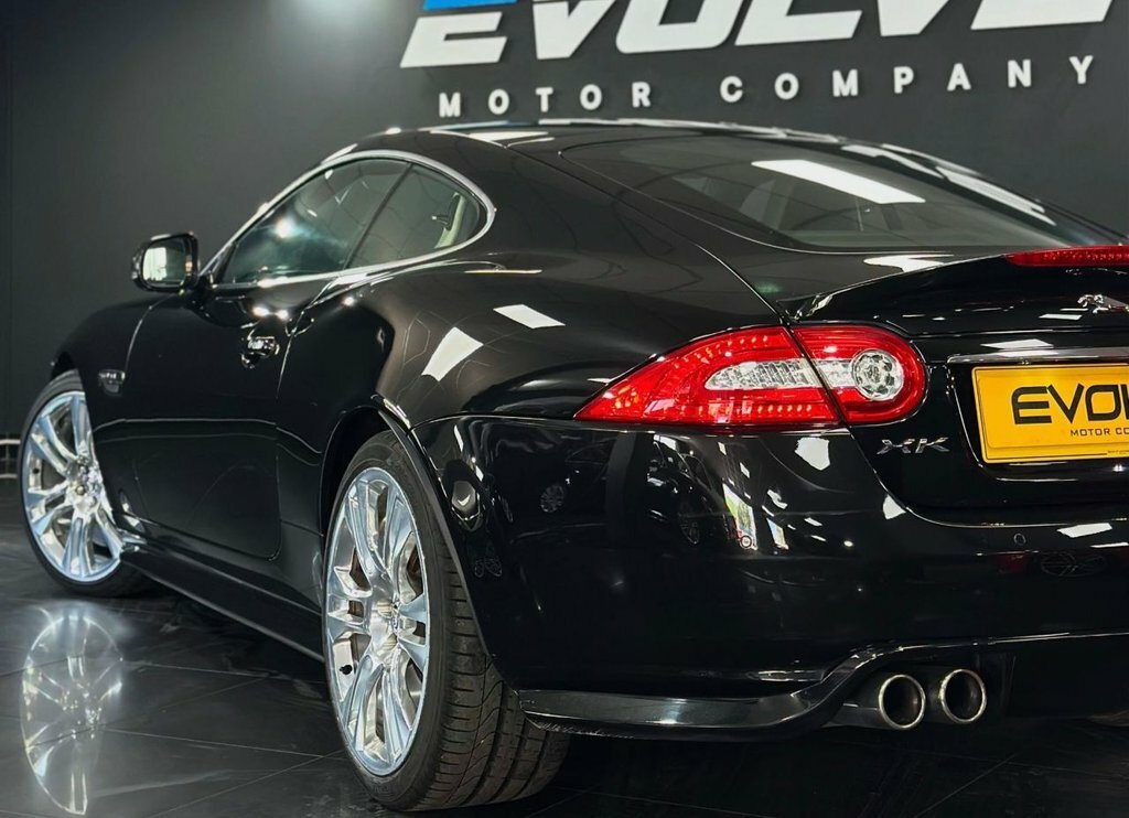 Jaguar XKR R Black #8
