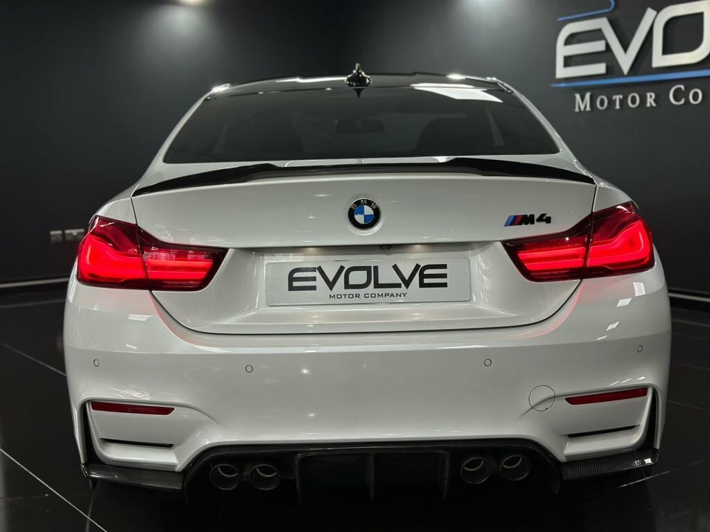 BMW M4 3L Competition White #5