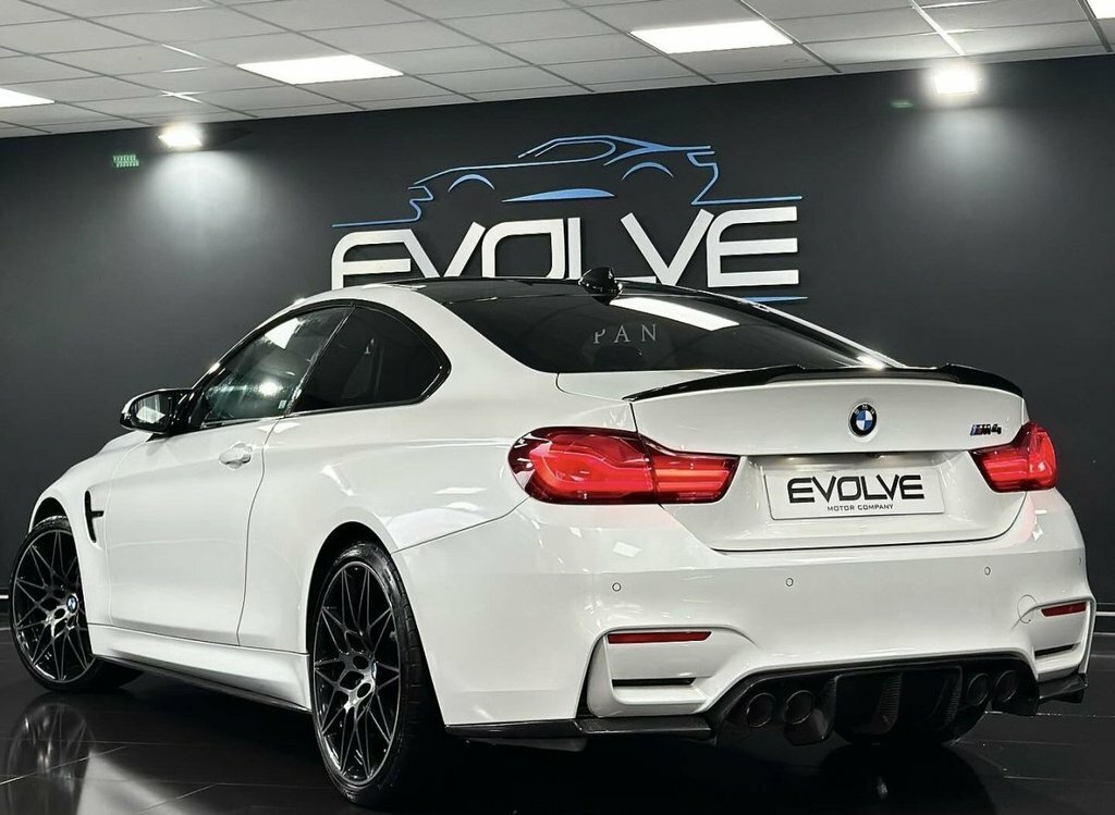 BMW M4 3L Competition White #2