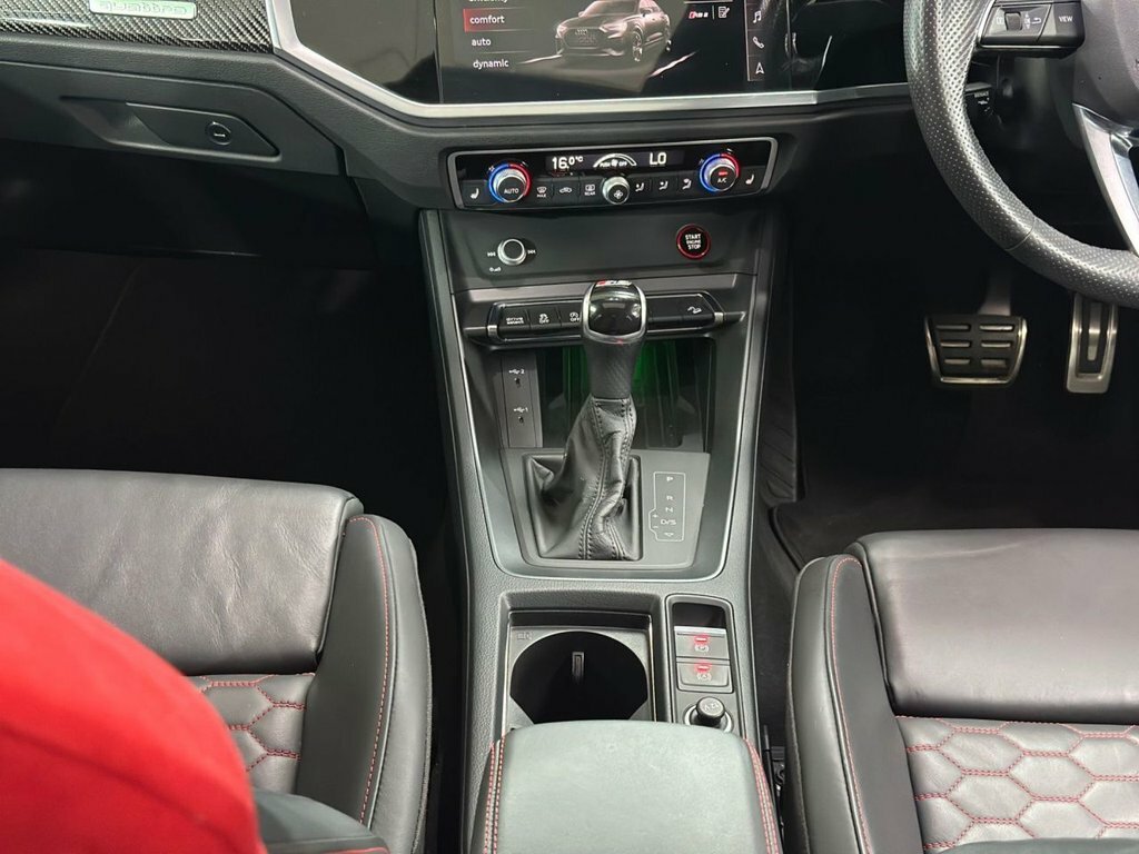 Audi RS Q3 Vorsprung Black #32
