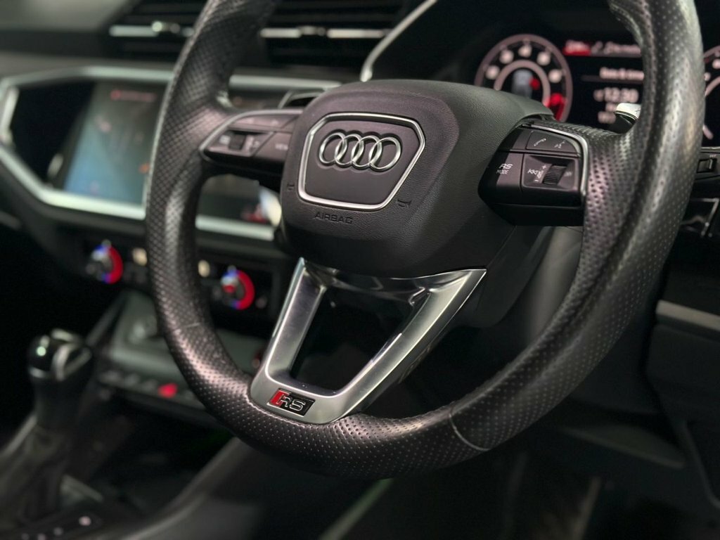 Audi RS Q3 Vorsprung Black #20