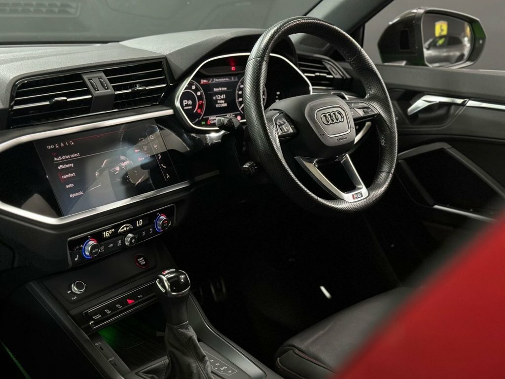 Audi RS Q3 Vorsprung Black #26