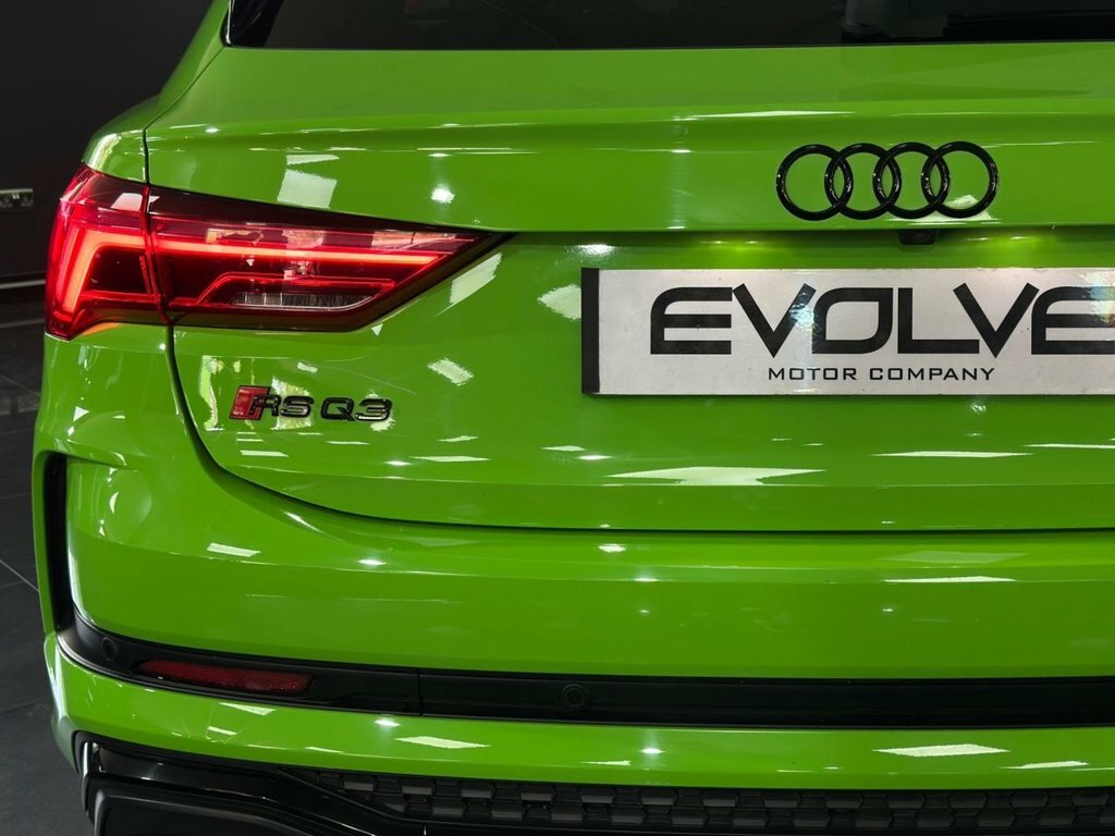 Audi RS Q3 Vorsprung Black #8