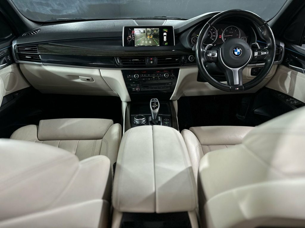 BMW X5 3L M Sport Black #3