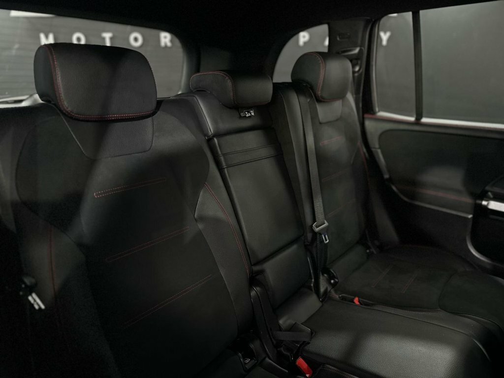 Mercedes-Benz GLB Class 220 Amg Line Black #28