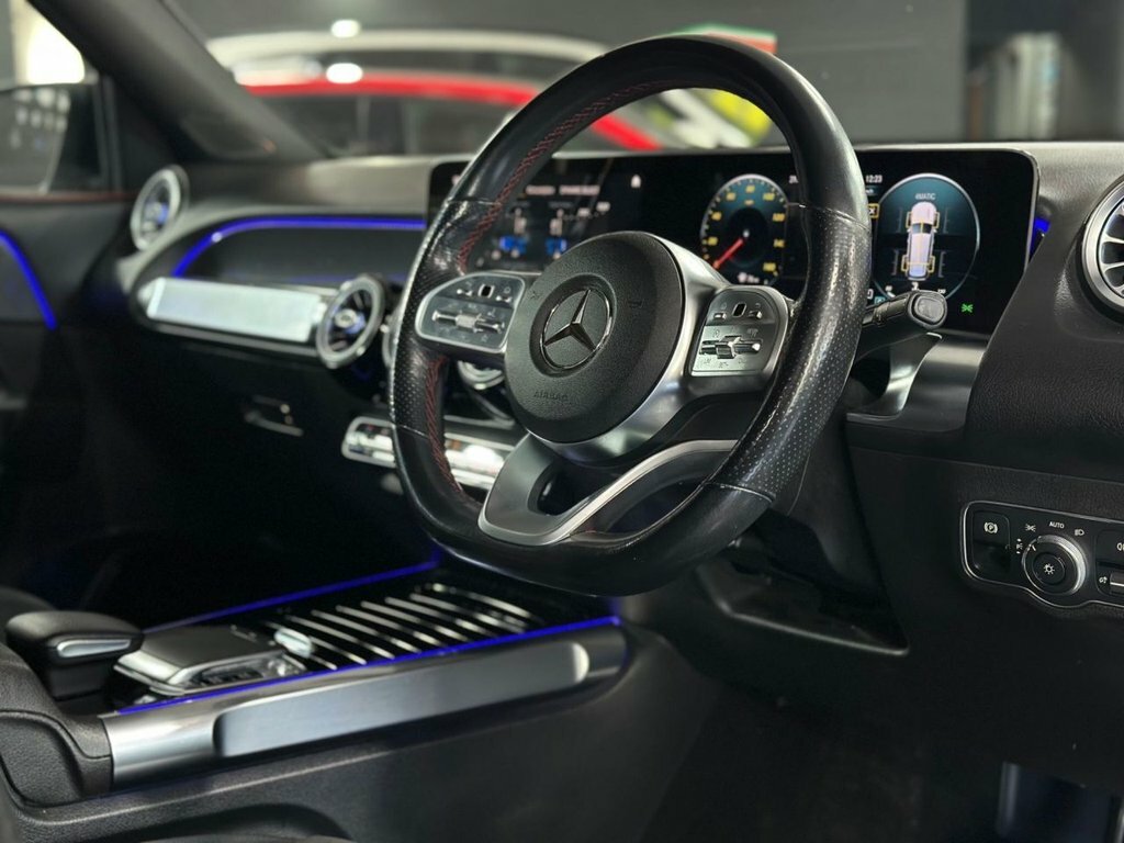 Mercedes-Benz GLB Class 220 Amg Line Black #17