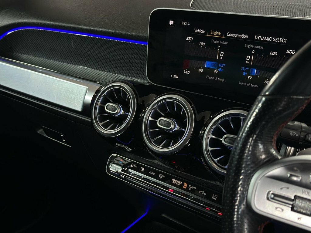 Mercedes-Benz GLB Class 220 Amg Line Black #22