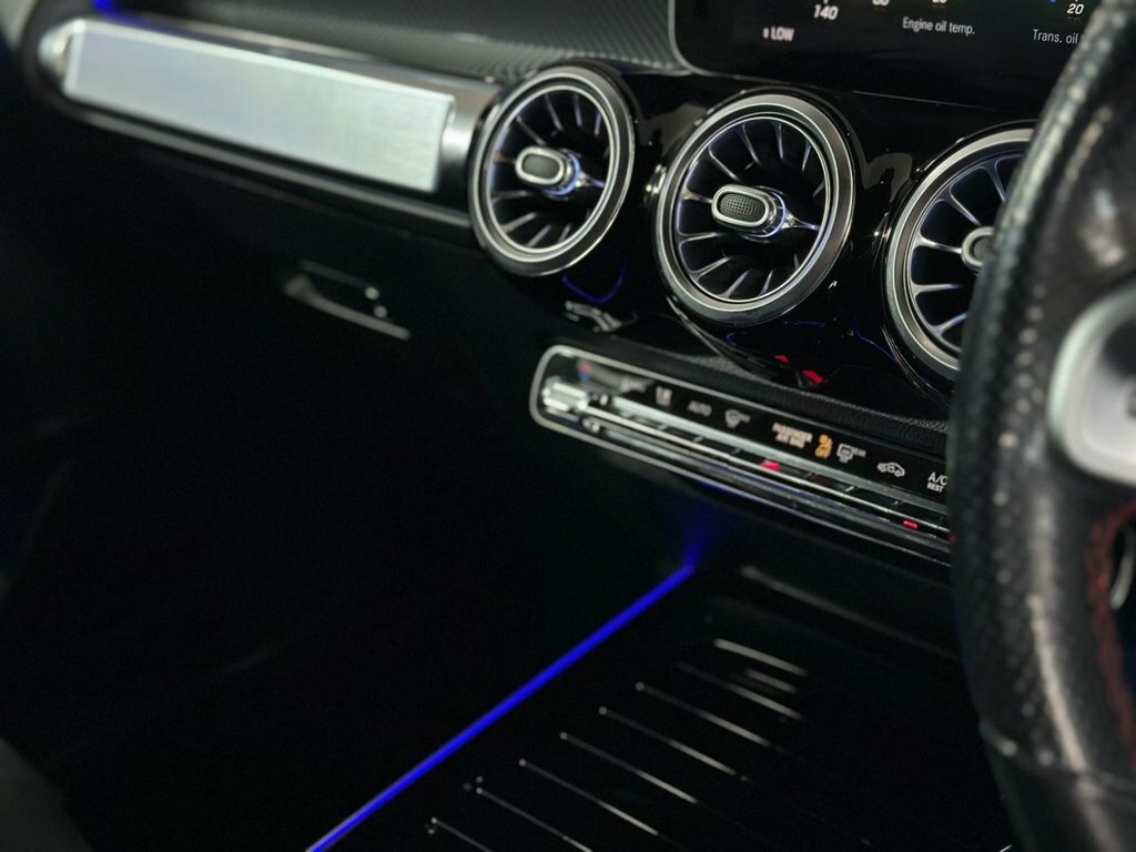 Mercedes-Benz GLB Class 220 Amg Line Black #23
