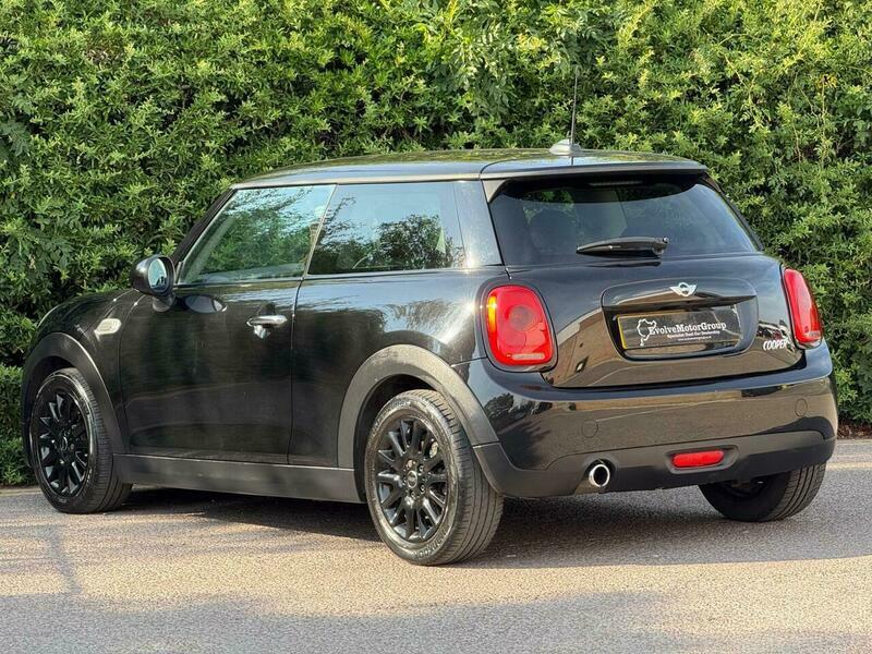 Mini Hatch 1.5 Cooper Euro 6 YY65JVC Black #4