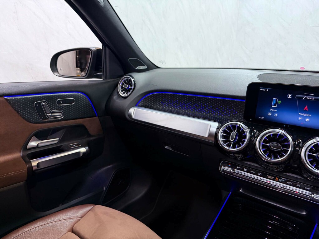 Mercedes-Benz GLB Class 200 Amg Line Premium Plus 7G-tronic Estate Grey #34