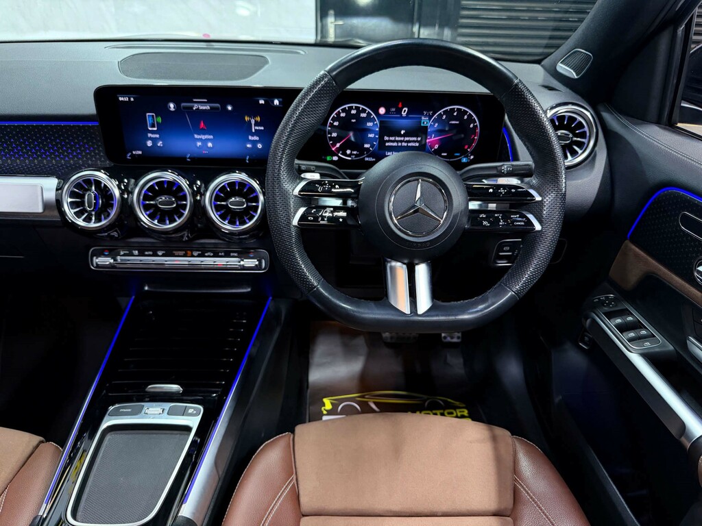 Mercedes-Benz GLB Class 200 Amg Line Premium Plus 7G-tronic Estate Grey #33