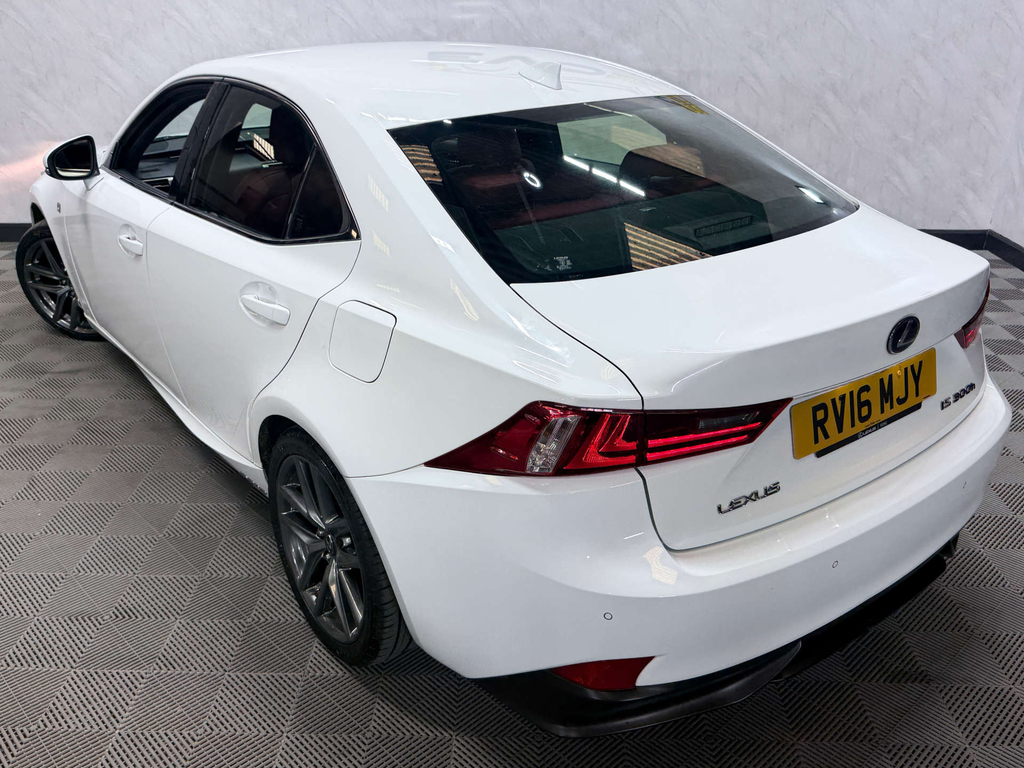 Lexus IS 2.5 300H F Sport Saloon Hybrid E Cvt Eu White #67