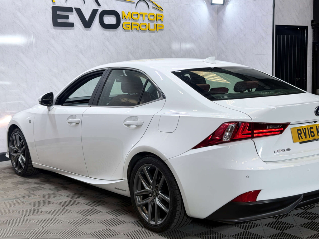 Lexus IS 2.5 300H F Sport Saloon Hybrid E Cvt Eu White #72