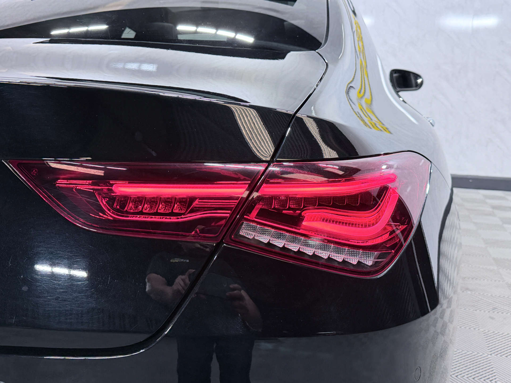 Mercedes-Benz CLA Class Mercedes-benz Cla Amg Shooting Brake Cla 35 Premiu White #30