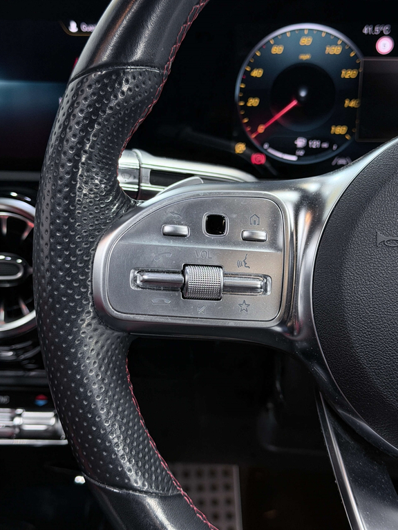 Mercedes-Benz CLA Class Mercedes-benz Cla Amg Shooting Brake Cla 35 Premiu White #49