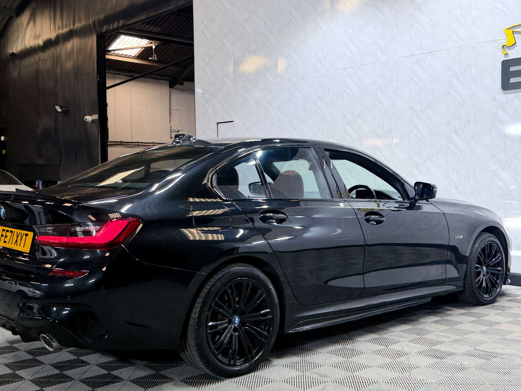 BMW 3 Series 320I Se Step Black #71