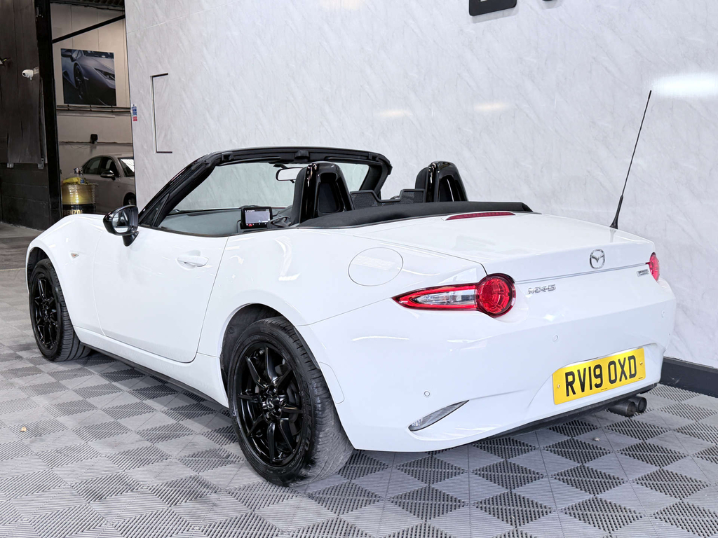 Mazda MX-5 1.5 130 Sport Nav White #8