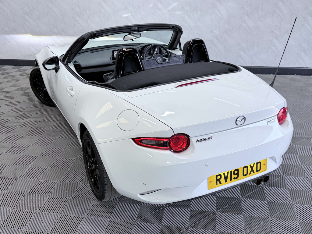 Mazda MX-5 1.5 130 Sport Nav White #20