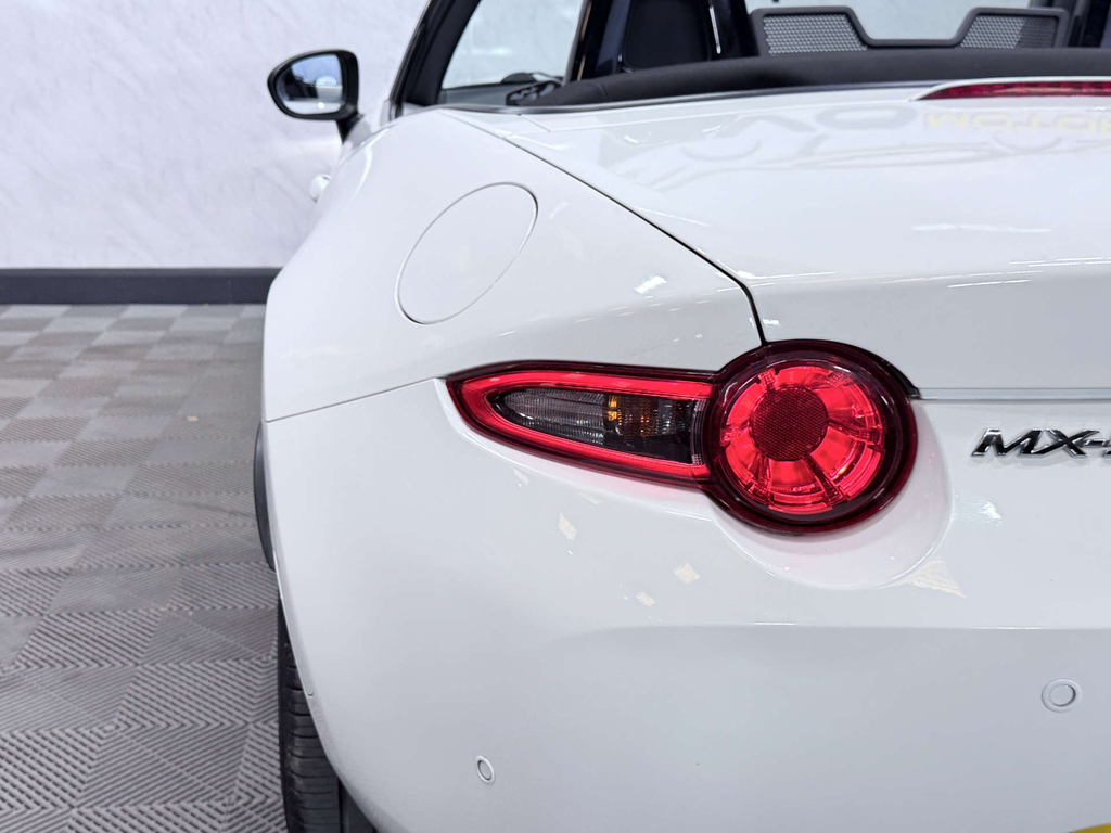 Mazda MX-5 1.5 130 Sport Nav White #26