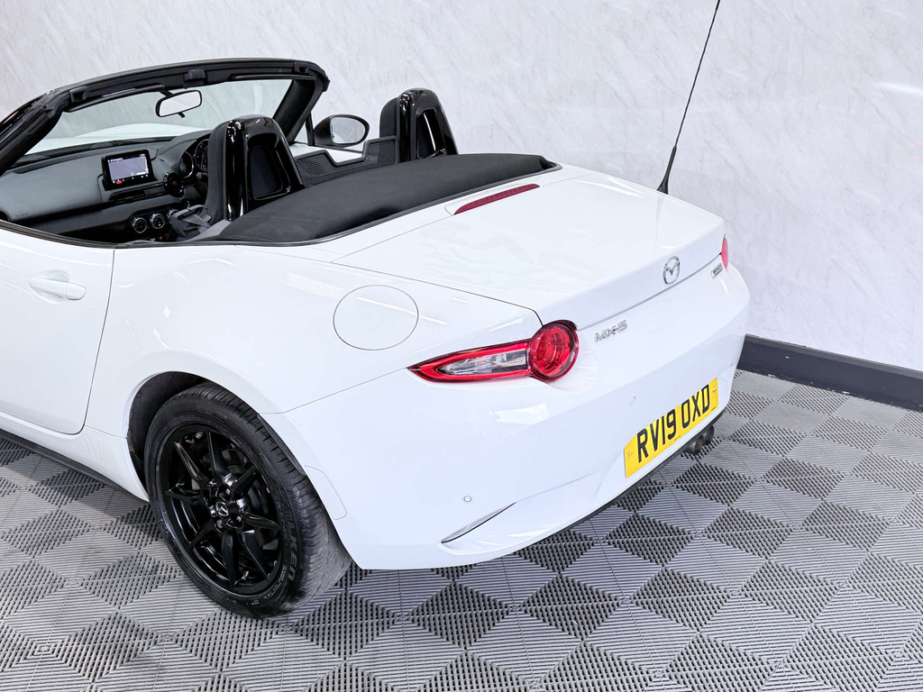 Mazda MX-5 1.5 130 Sport Nav White #9