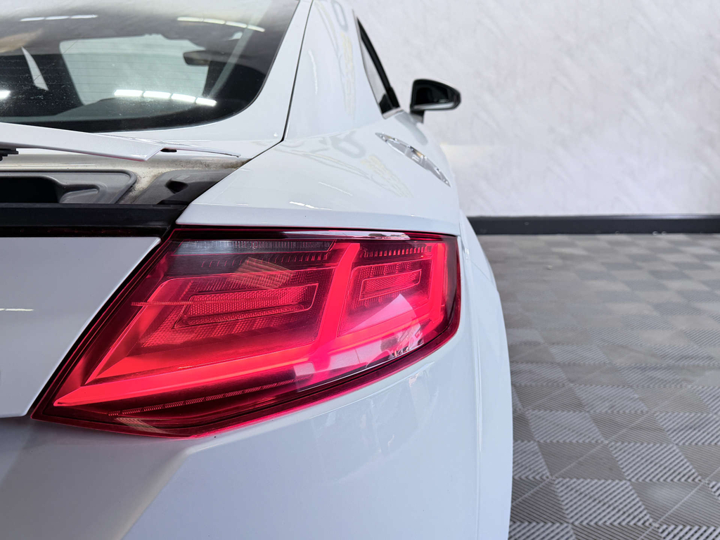Audi TT 2.0 Tdi Ultra Sport Red #25